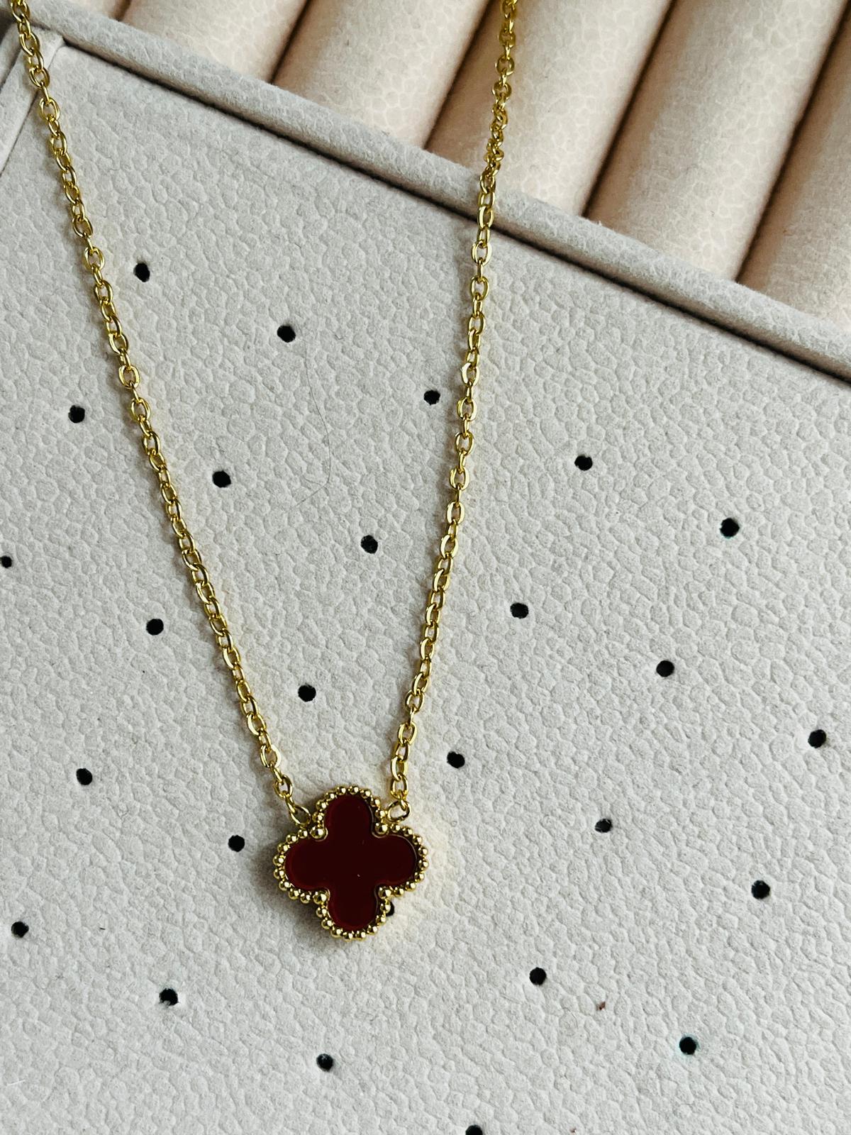 Bordo Yonca Çelik Kolye